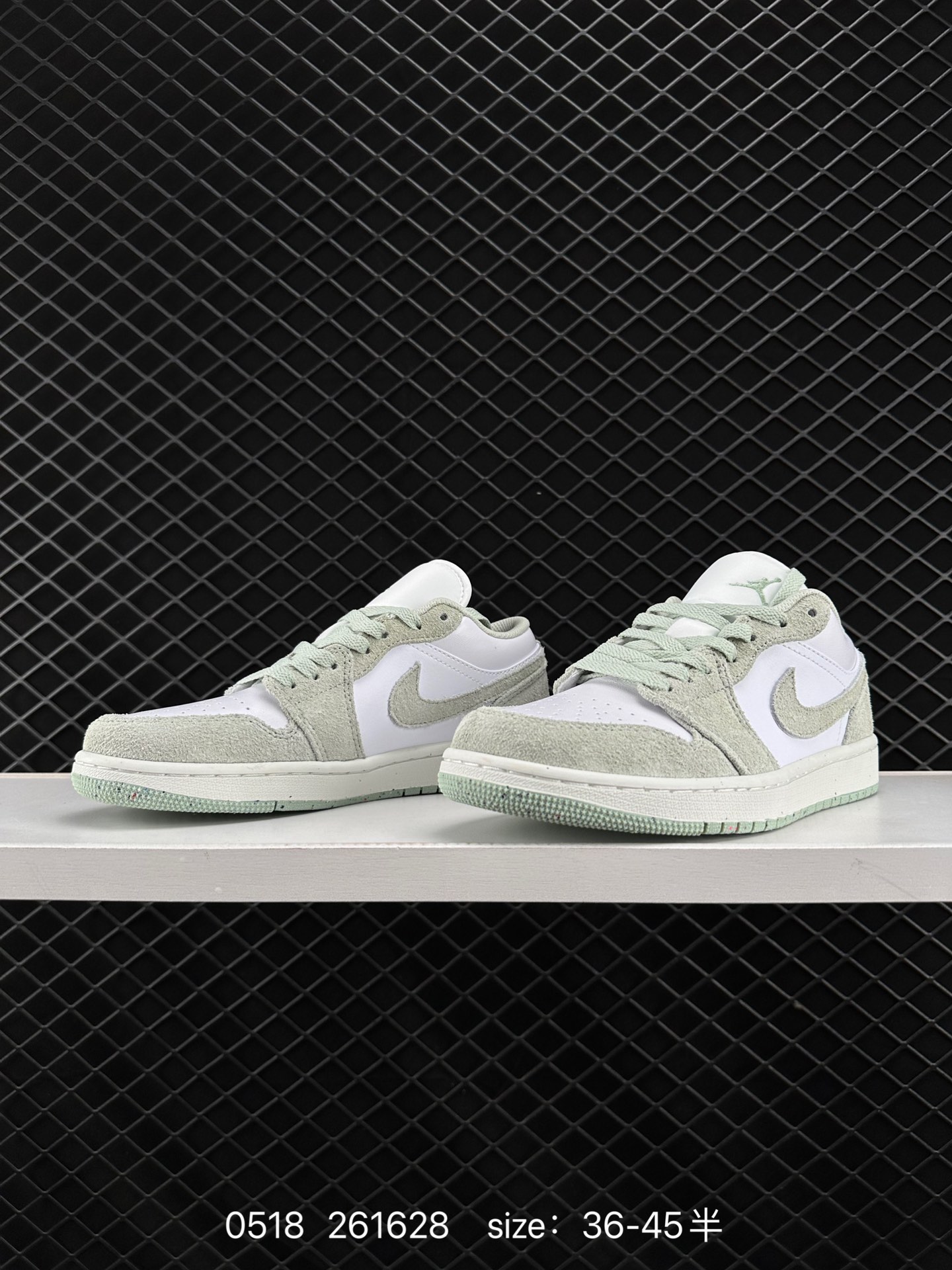 Air Jordan 1 Low AJ1